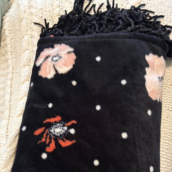 Black Floral and Polka Dot Throw Blanket - Picture 1 of 2